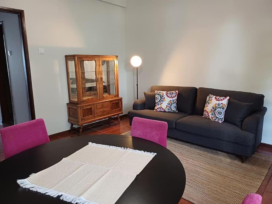 Roomy & Patio - 2 Bedroom Flat ปอร์โต ภายนอก รูปภาพ